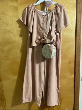 Girls (Size 8) Blush Peach 2-Piece Pant Set & matching straw shoulder bag